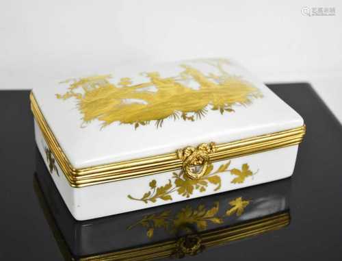 A 19th century Limoges porcelain box, decorated with chinois...