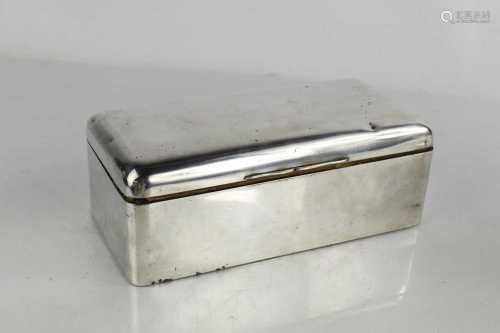 A Victorian silver cigarette box, with domed lid, London 189...