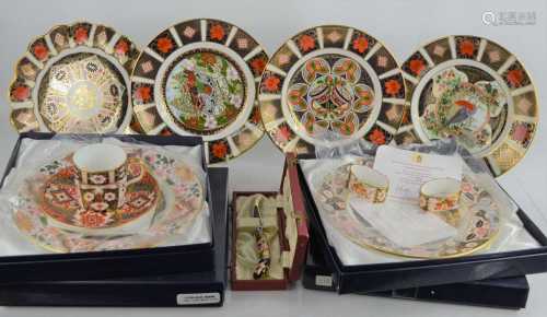 A collection of Royal Crown Derby Christmas plates comprisin...