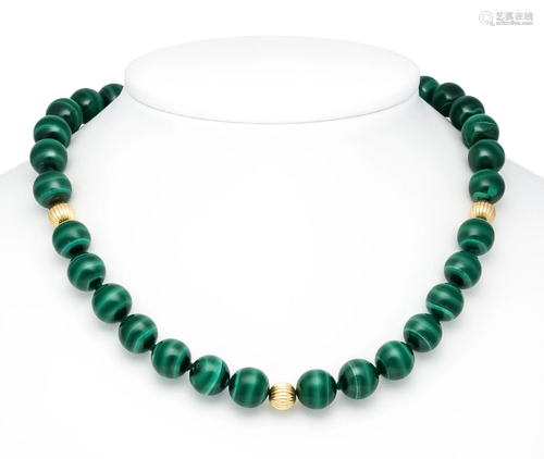 Malachite necklace with sprin