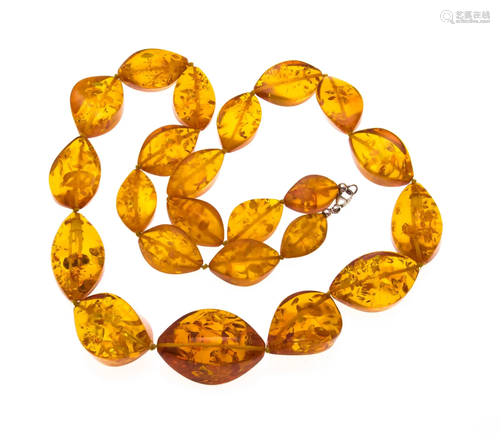 Amber necklace made of navett