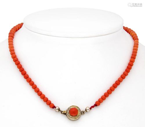 Coral necklace with box clasp