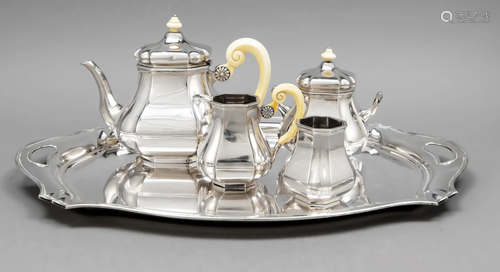 Three-piece tea centre piece