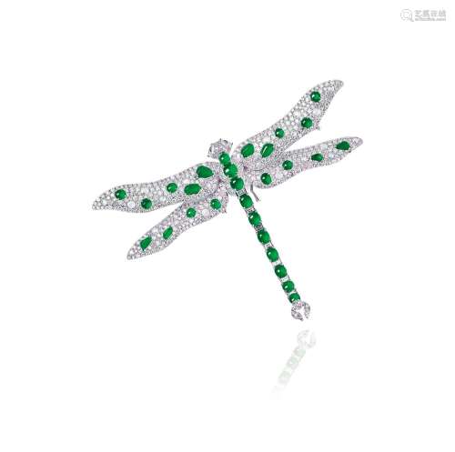 天然满绿翡翠蛋面配钻石蜻蜓胸针