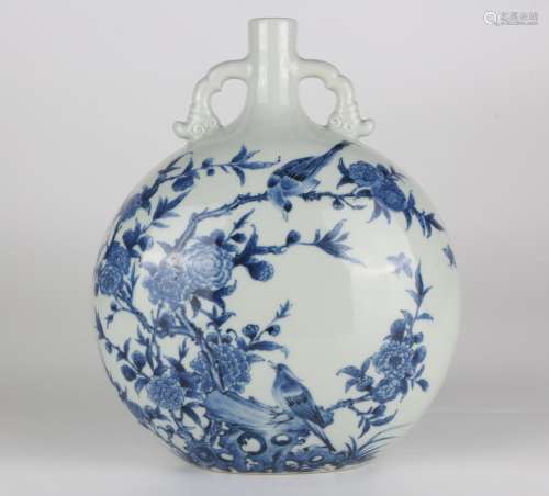 Blue-and-white Moon Flask with Floral Design and Bird Patter...