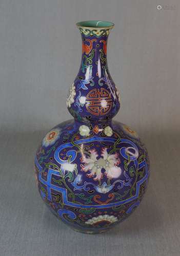 Chinese Porcelain Famille Rose Vase