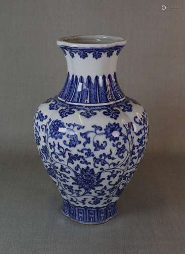 Chinese Porcelain Blue/White Vase