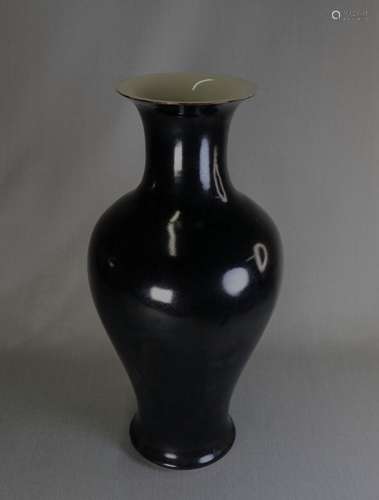 Large Chinese Porcelain Black Glaze Vase