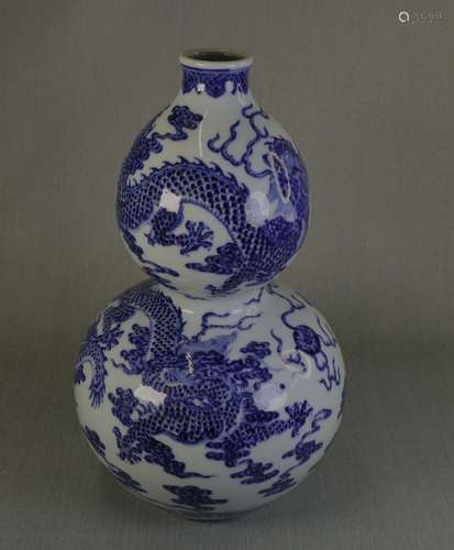 Chinese Porcelain B/W Vase