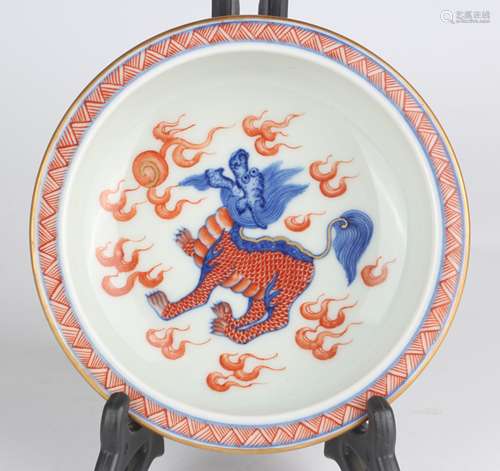 Blue-and-white Brush Washer with Dragon Pattern in Iron Red ...