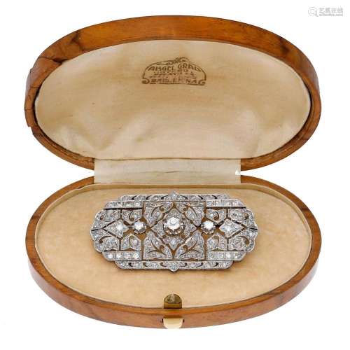 JOYERÍA GRAU. Diamonds brooch, circa 1925 - 1930.