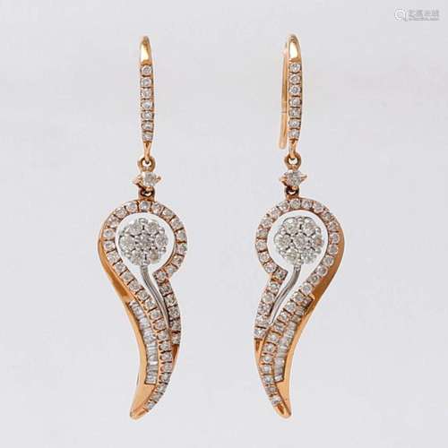 Diamonds earrings.