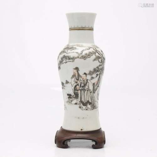 Chinese porcelain vase, probably 19th Century.