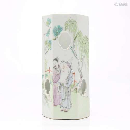 Chinese hexagonal vase in green family porcelain, early 20th...
