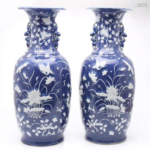 Pair of Chinese vases in blue porcelain, 19th Century.