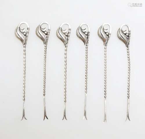 Set of six skewers with silver leaves, 20th Century.