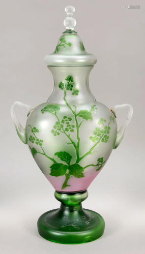 Double-handled lidded vase, Fr