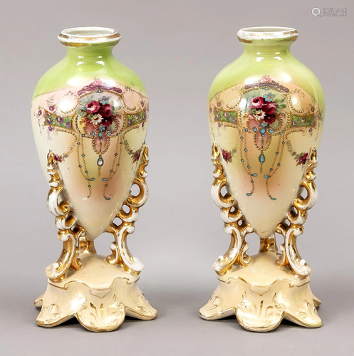 Pair of Victorian vases, Engla