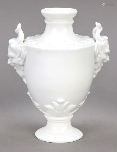 Vase, Nymphenburg, c. 1900, wh