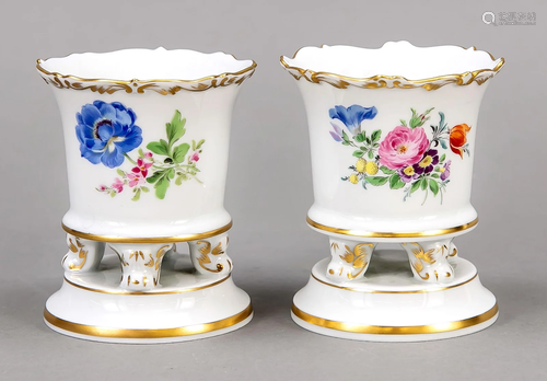 Two small stove vases, Meissen