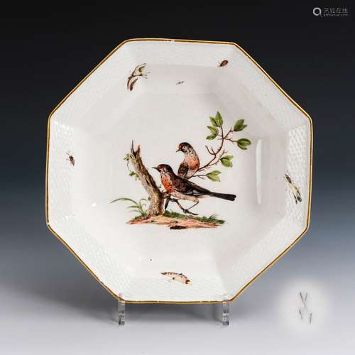 Schale mit Vogelmalerei. Meissen.