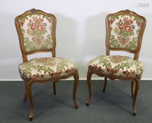 Paar Stühle, Louis XV-Stil, 19. Jh., Bezug mit floralem Moti...