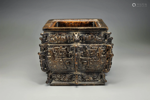 CHINESE AGARWOOD SQUARE DING CENSER