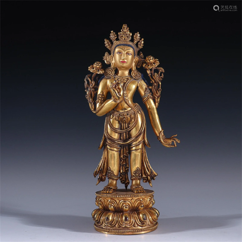 A Gilt Bronze Guanyin Statue