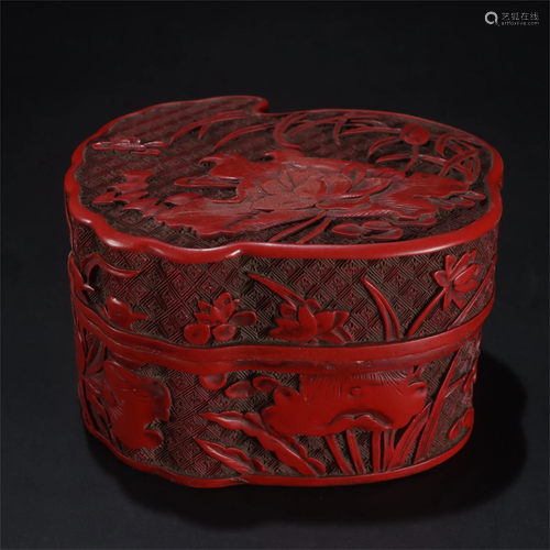 A Carved Lacquer Mandarin Duck Patterned Container with