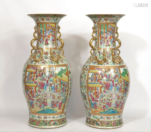 China imposing pair of Canton vase with mandarins 19th