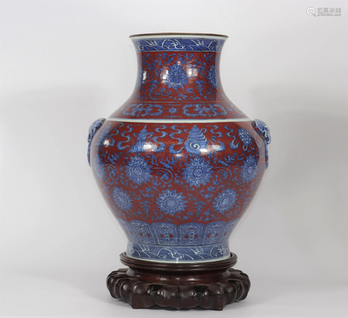 China - large Hu-shaped vase with red tin white blue