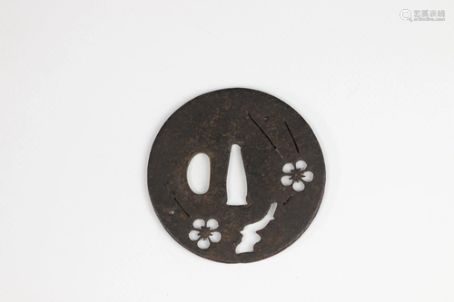 JAPAN EDO Period (1603 - 1868) Tsuba Provenance: