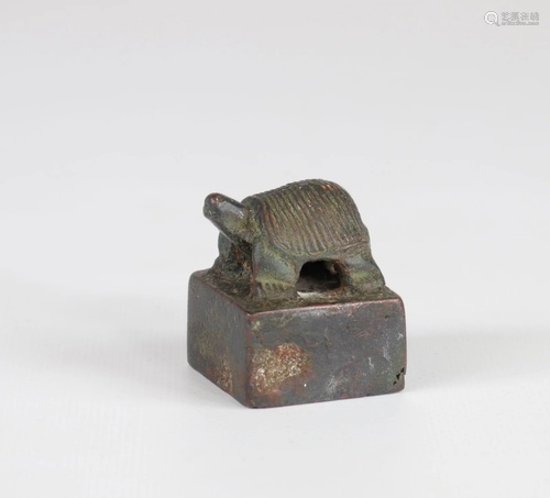 China bronze seal topped with a turtle