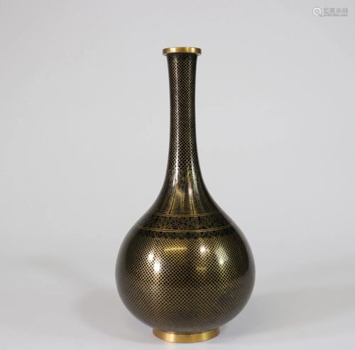 Japan cloisonne vase imitating lacquer 19th