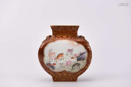 A Gilt Decorated Famille Rose Deer Moon Flask