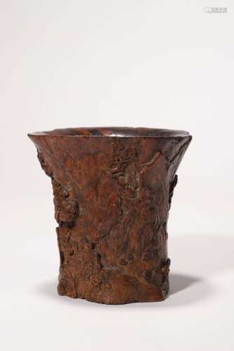 A Carved Englewood Figure Flaring Brush Pot