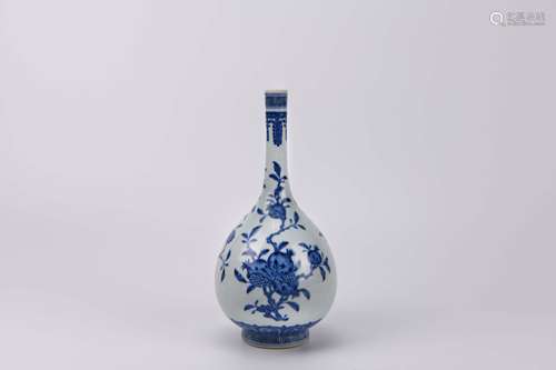 A Blue and White Sanduo Bottle Vase