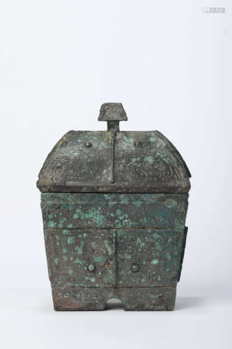 A Bronze Ritual Ding Vessel Zun