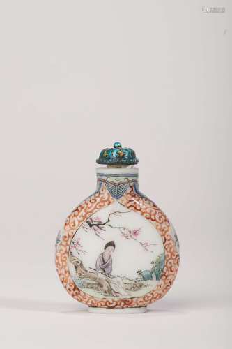 An Enamel Painted Glass Figure Snuff Bottle