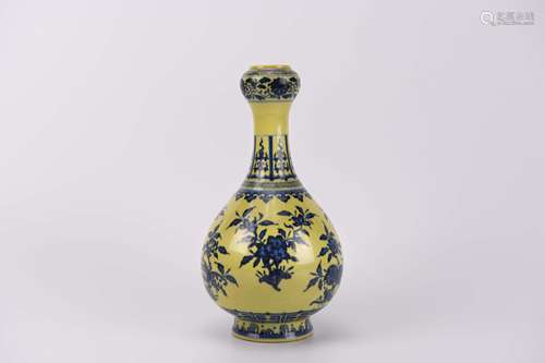 A Yellow-Ground Underglaze Blue Fruits Garlic-Head Vase