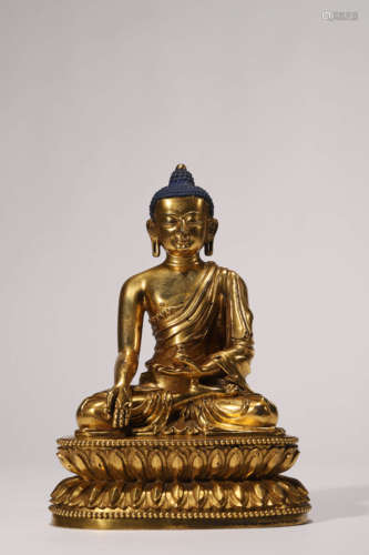 A Fine Git Bronze Figure of Shakyamuni