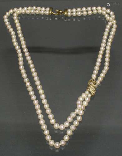 Perlenkette, doppelreihig, 73 bzw. 83 Akoya-Zuchtperlen ø 7 ...