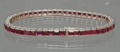 Rivièrenarmband, WG 750, 48 quadratisch facettierte Rubine, ...