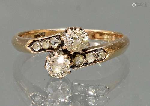 Ring, Art Deco, um 1920/30, GG 585, 2 Diamanten zus. ca. 0.3...