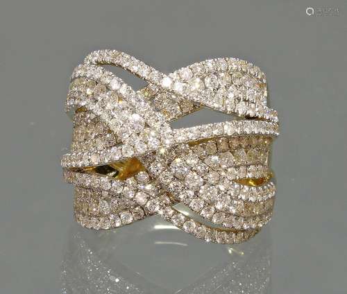 Ring, WG/GG 750, Diamanten zus. ca. 3.02 ct., etwa tw/vvs-vs...