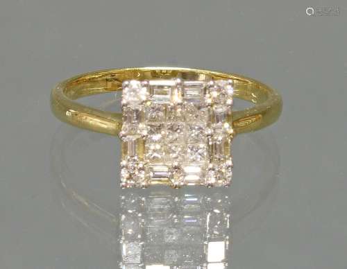 Ring, WG/GG 750, Brillanten und Diamantbaguettes zus. ca. 0....