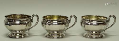 3 Tassen, Silber 800, Österreich-Ungarn, 1886-1922, vertikal...