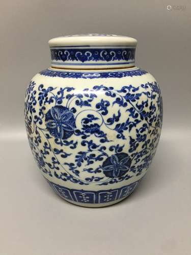 chinese blue and white ginger jar and cover ,H24cm D 20cm