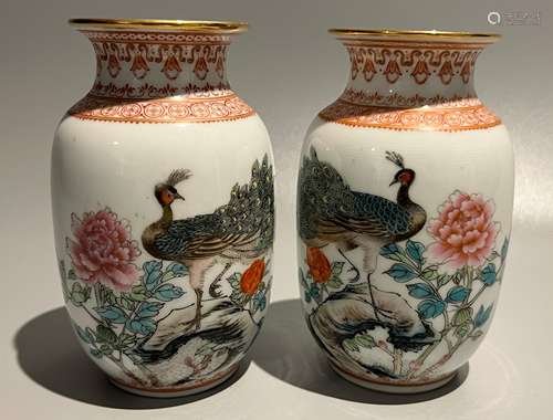 pair of chinese famille rose  vase ,hand painted birds