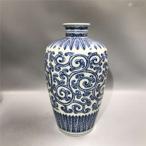 chinese blue and white  vase , H25.5cm